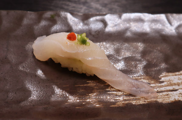 ヒラメ　寿司
